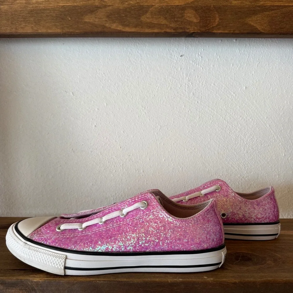Converse Sneakers Junior Size 3.5 Chuck Taylor All Star Ox Pink Glitter 665978C